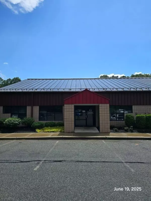 12 Orben Dr, Roxbury Twp., NJ 07850