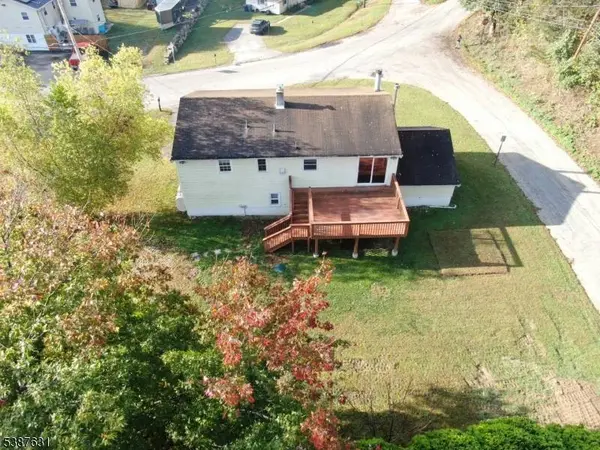 4 Valley Dr, Vernon Twp., NJ 07418