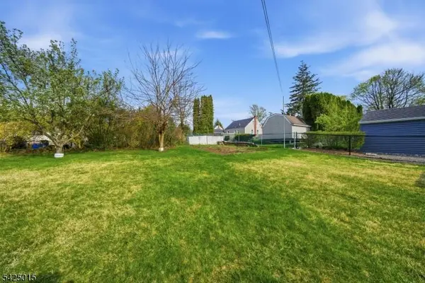 5 Oak St, Netcong Boro, NJ 07857