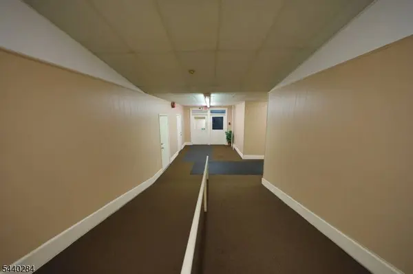 17 Robert St, Wharton Boro, NJ 07885