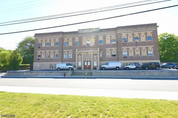 17 Robert St, Wharton Boro, NJ 07885