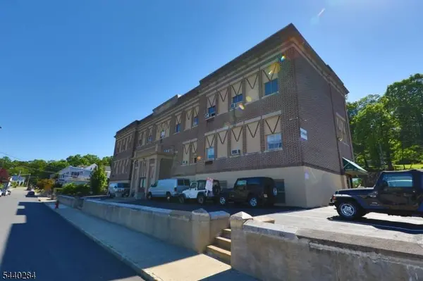 17 Robert St, Wharton Boro, NJ 07885