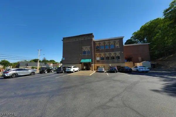 17 Robert St, Wharton Boro, NJ 07885