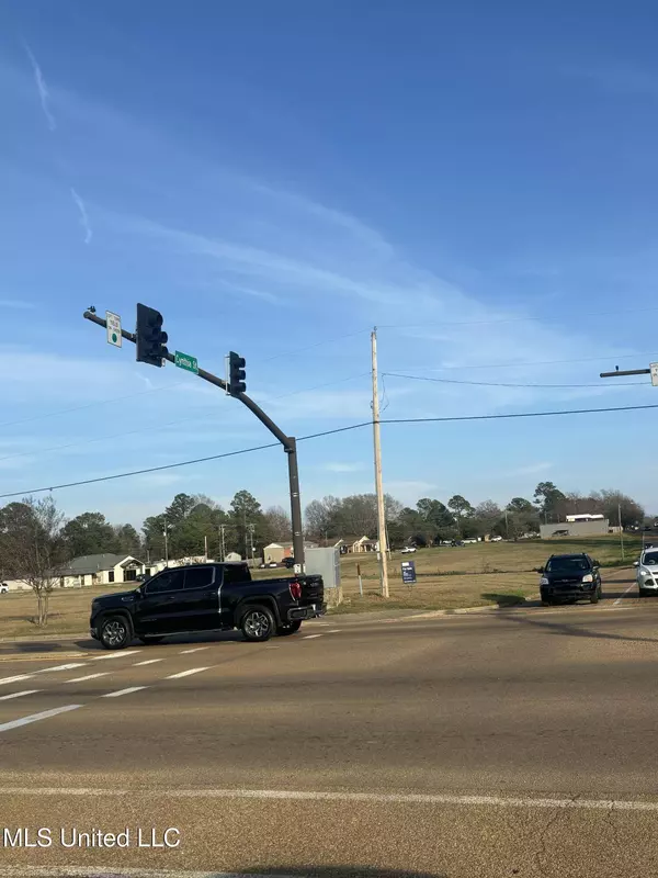 0 Clinton Parkway, Clinton, MS 39056