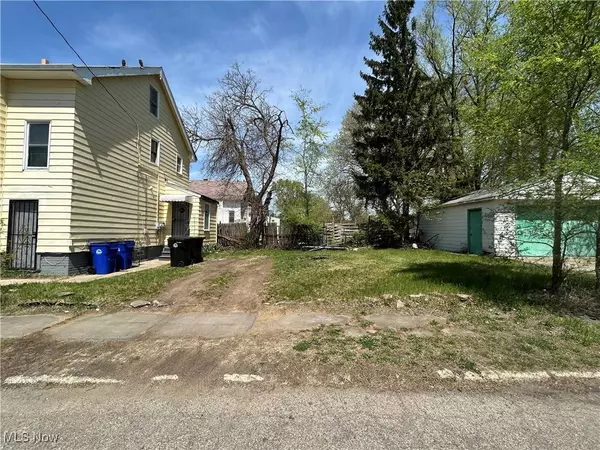 693 E 130th ST, Cleveland, OH 44108