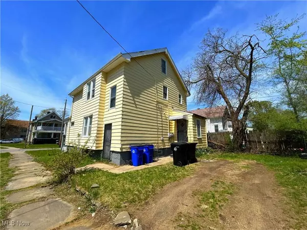 693 E 130th ST, Cleveland, OH 44108