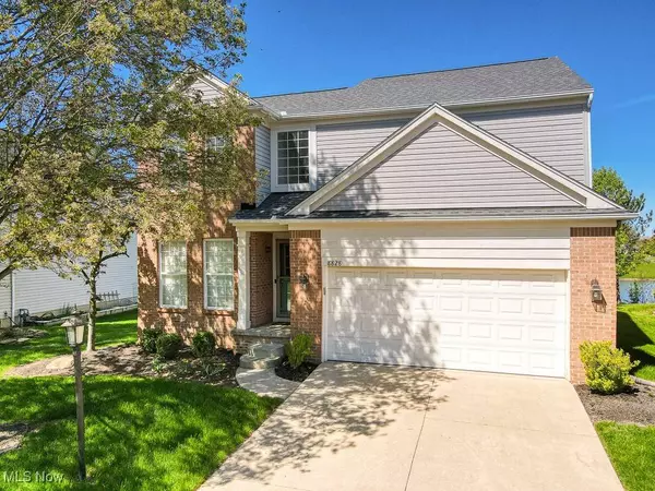 8828 Belton DR, North Ridgeville, OH 44039