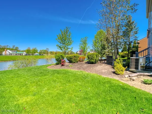 8828 Belton DR, North Ridgeville, OH 44039