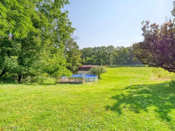 7509 N Linden LN, Parma, OH 44130