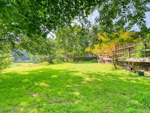 7509 N Linden LN, Parma, OH 44130