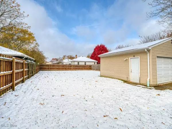 6794 York RD, Parma Heights, OH 44130