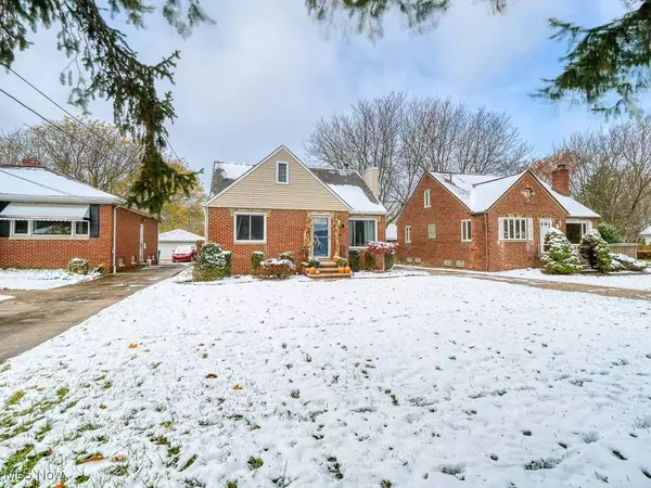 6794 York RD, Parma Heights, OH 44130