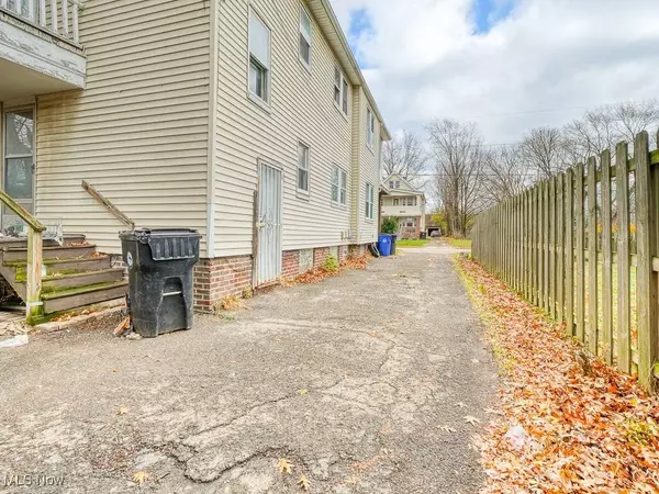 3046 E 130th ST, Cleveland, OH 44120