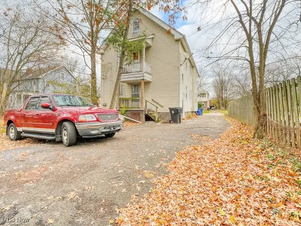 3046 E 130th ST, Cleveland, OH 44120