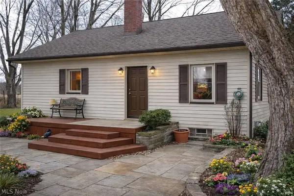 27397 Cook RD, Olmsted Twp, OH 44138