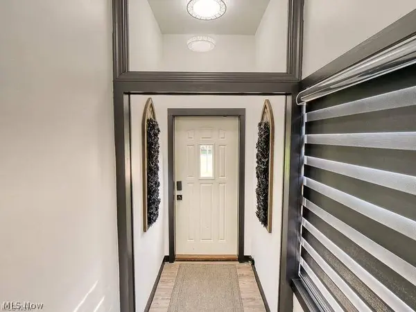 10850 Pearl RD #E-4, Strongsville, OH 44136