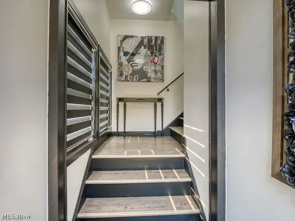 10850 Pearl RD #E-4, Strongsville, OH 44136