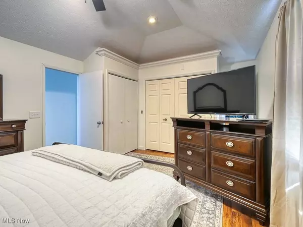 200 Parklane DR, Lagrange, OH 44050