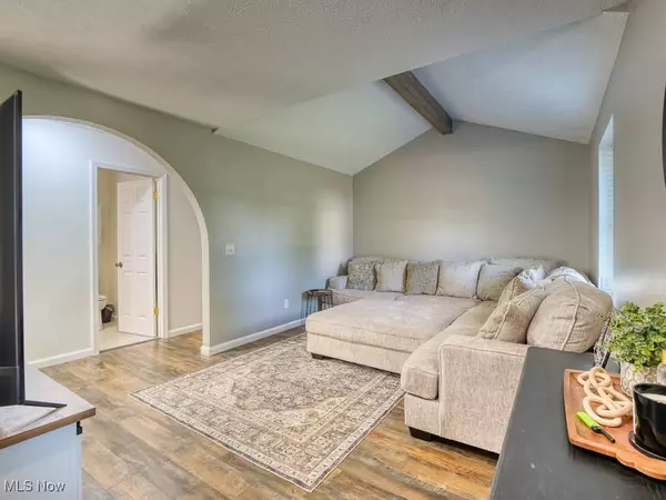 200 Parklane DR, Lagrange, OH 44050