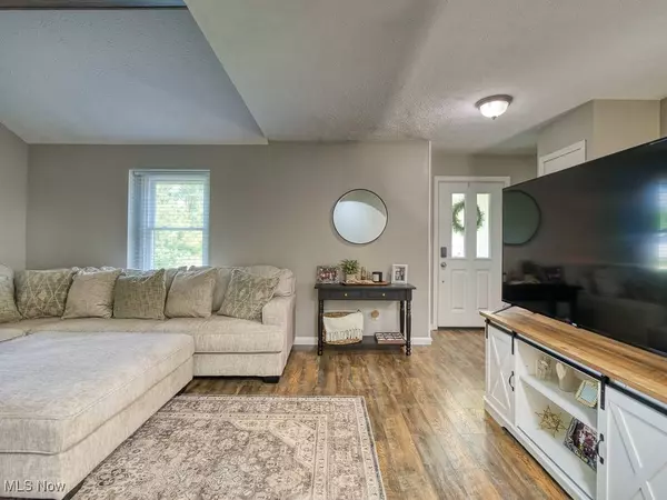 200 Parklane DR, Lagrange, OH 44050