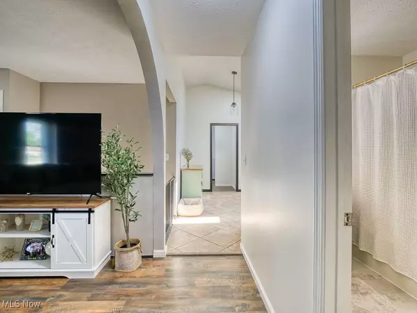 200 Parklane DR, Lagrange, OH 44050