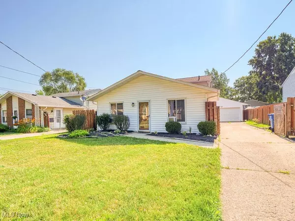 5965 Rosebelle AVE, North Ridgeville, OH 44039