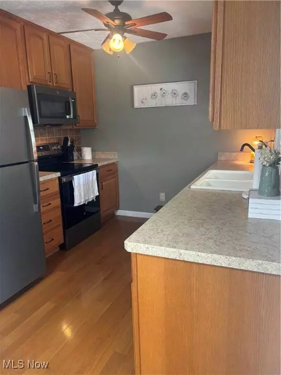 116 Loperwood LN, Lagrange, OH 44050