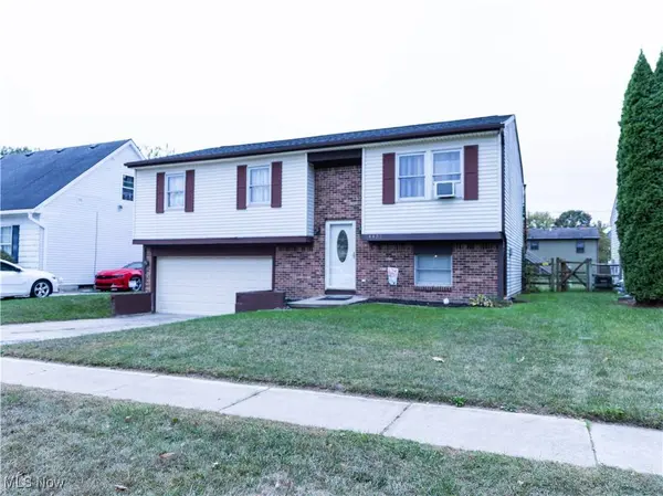 4425 Oak Creek LN, Toledo, OH 43615