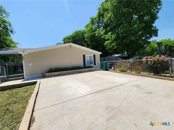 922 Ashwood DR, Harker Heights, TX 76548