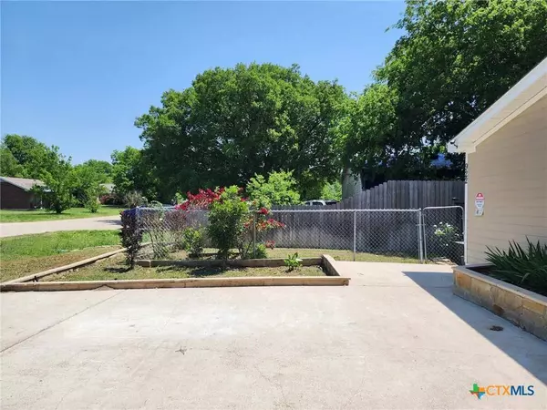 922 Ashwood DR, Harker Heights, TX 76548
