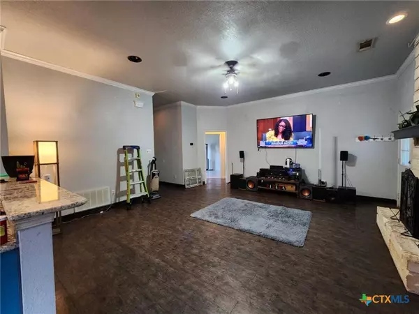 2006 Indian Camp TRL, Copperas Cove, TX 76522