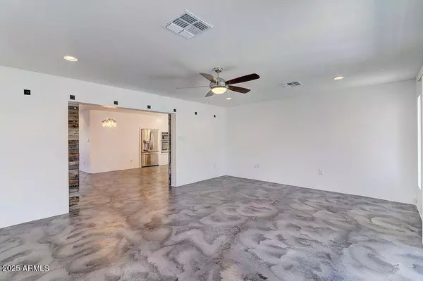 8338 E GRANADA Road, Scottsdale, AZ 85257