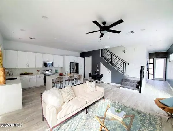 3900 N 30TH Street #2, Phoenix, AZ 85016