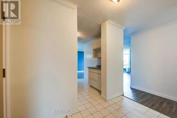 45 Pond Mills RD #803, London South (south J), ON N5Z4W5