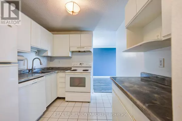 45 Pond Mills RD #803, London South (south J), ON N5Z4W5