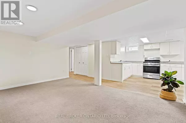 13 Thornton ST #2, Welland (dain City), ON L3B3A2