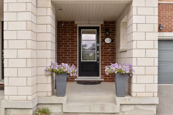 100 Baycliffe CRES, Brampton, ON L7A 3Z4
