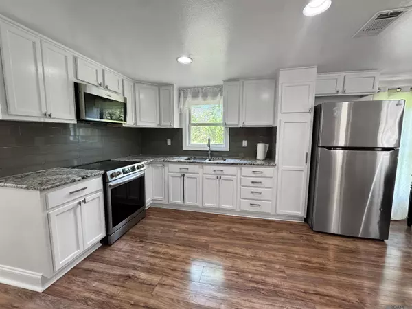 9217 Breeden Dr, Baton Rouge, LA 70811