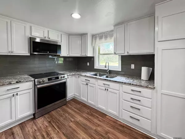 9217 Breeden Dr, Baton Rouge, LA 70811