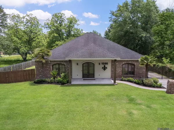 1086 Myrtle St, Baker, LA 70714