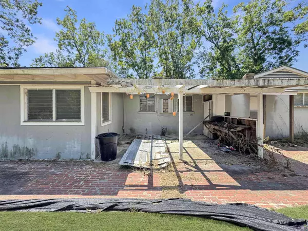 457 Nelson Dr, Baton Rouge, LA 70808