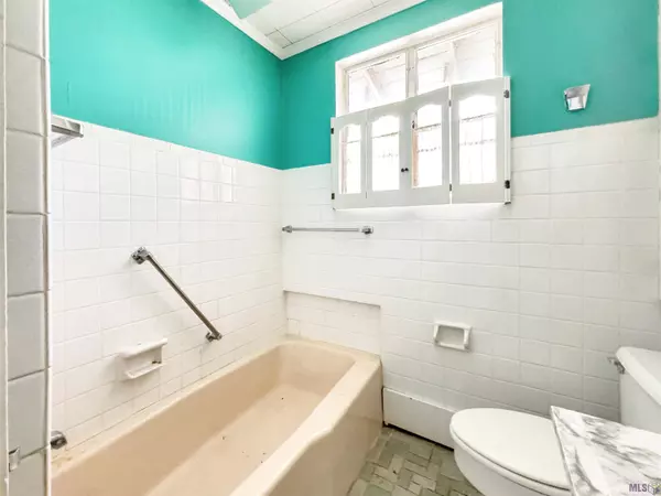 457 Nelson Dr, Baton Rouge, LA 70808