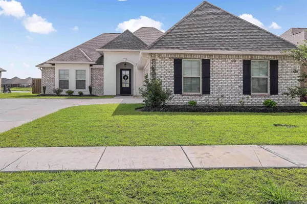 6336 Soaring Dr, Gonzales, LA 70737