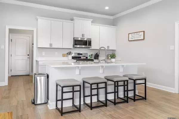 6336 Soaring Dr, Gonzales, LA 70737