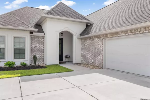 6336 Soaring Dr, Gonzales, LA 70737