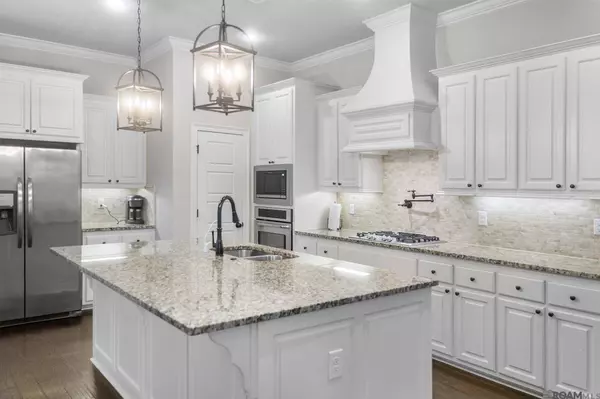 39169 Water Oak Ave, Prairieville, LA 70769