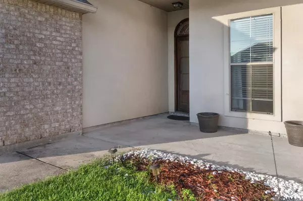 41220 Colonial Dr, Sorrento, LA 70778