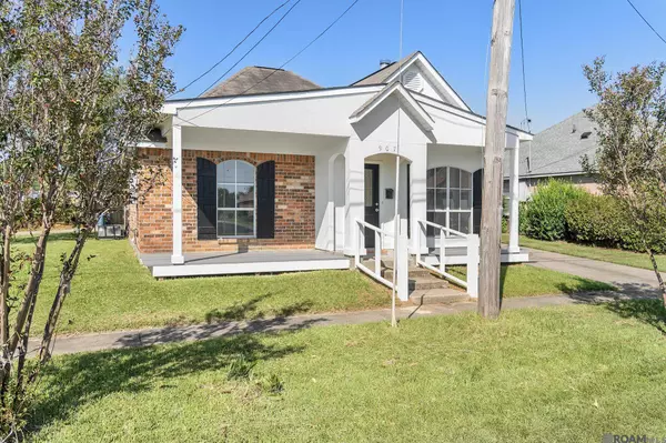 907 Woodvine Dr, Baton Rouge, LA 70806