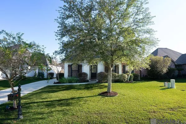 40489 Cross Creek Ave, Gonzales, LA 70737