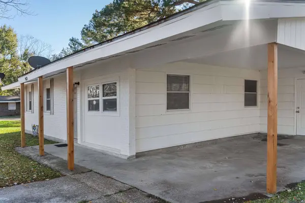 9621 Foster Rd, Baton Rouge, LA 70811